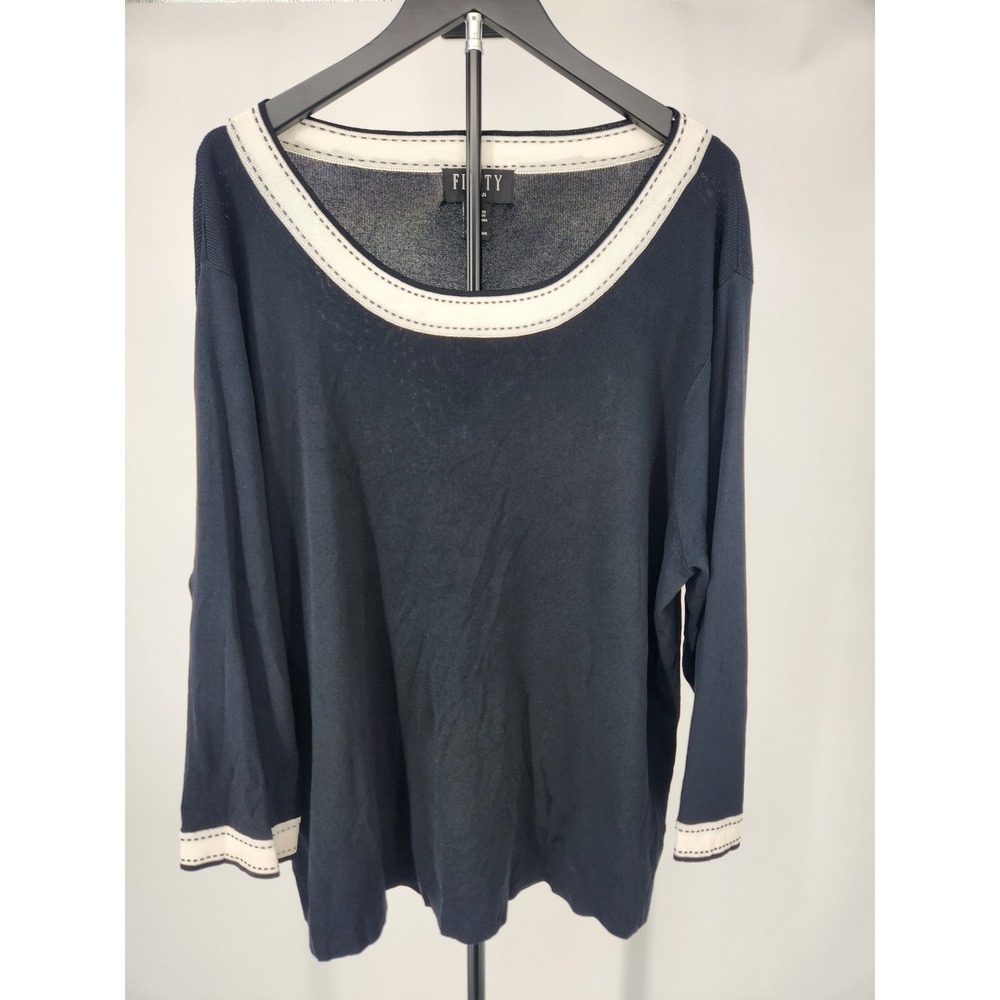 Finity Woman Navy Blue White Trim Scoop Neck Ribbed Knit Sweater Top 2X